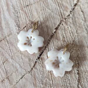 Boucle Fleurette beige mouchetée